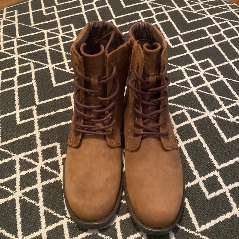 New Clarks boots, brown, size 11